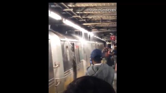 Catarata en el subte