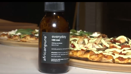 La primera pizza con aceite de cannabis
