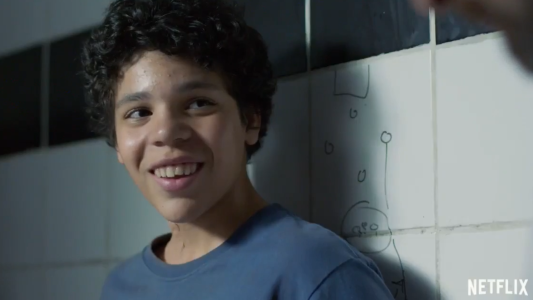 "Apache": el impactante trailer de la serie de Carlitos Tévez