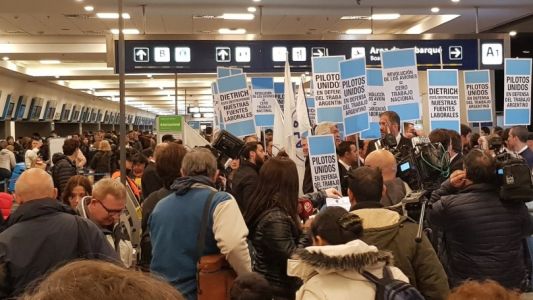 Conflicto con pilotos: "Va a escalar y termina mal"