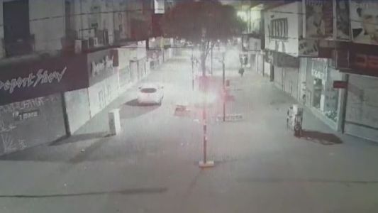 Video: manejó borracho por una peatonal de Quilmes