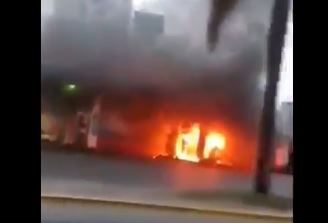 Explosión e incendio en una estación de GNC generó pánico en Morón