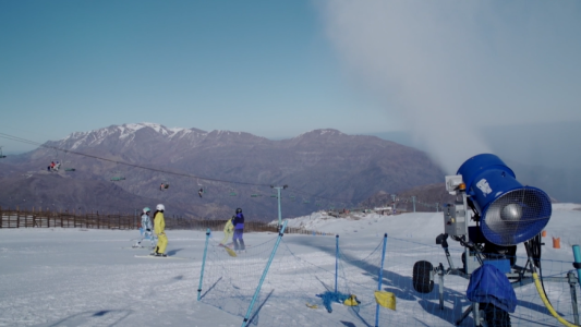 Nieve artificial en las pistas de esquí por el cambio climático