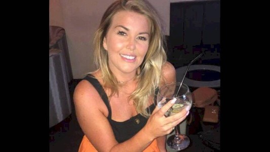 Se emborrachó en un bautismo, terminó en otro país y sin plata