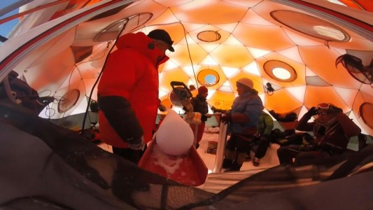 Extraen hielo milenario para estudiar el cambio climático