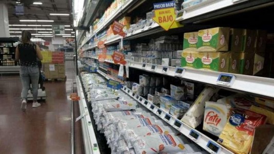 Los comercios mendocinos deberán exhibir los precios con y sin IVA