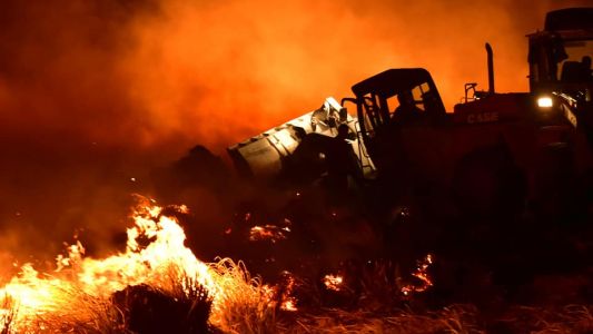 Neuquén: un voraz incendio forestal sacude a Zapala