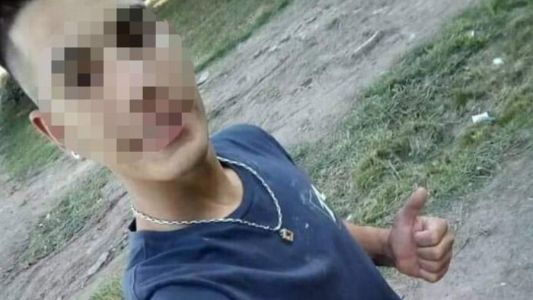 "Le quisieron robar": familiares llevaron al hospital a un joven baleado y quedó detenido por dos homicidios