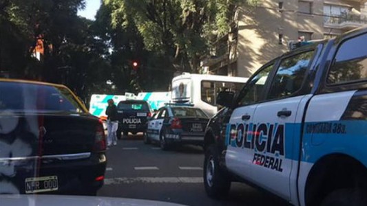 Tiroteo en Caballito: la policía hirió y detuvo a un ladrón, dos se escaparon