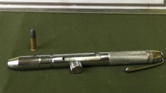 Detuvieron al remisero que discutió con un hombre en la calle y lo mató con una "pistola-lapicera"