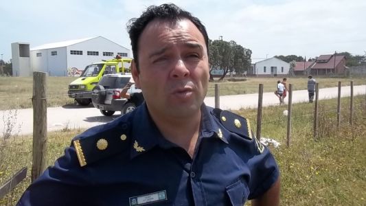 Desafectaron a hermanos policías acusados de apropiarse de tres viviendas de un muerto