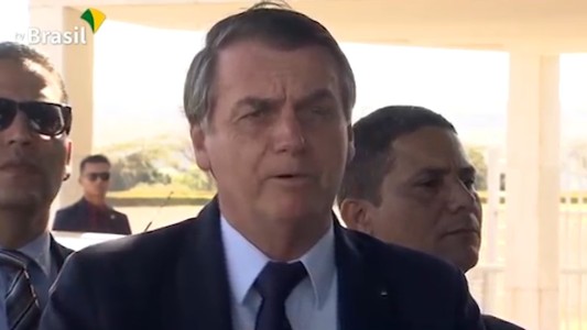 Bolsonaro ataca a Bachelet y elogia a Pinochet