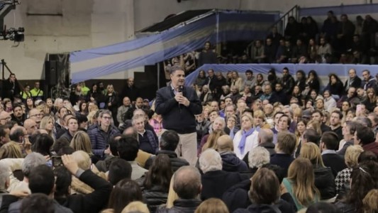 Jorge Macri otorga un bono de 12 mil pesos a empleados municipales de Vicente López