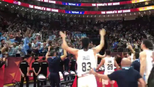 La alegría del público tras el histórico triunfo