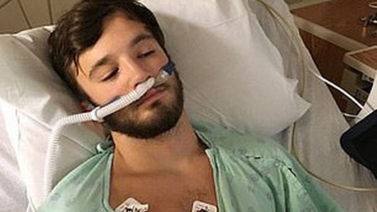 Tiene 18 años, fue consumidor de cigarrillos electrónicos y tiene los pulmones de un hombre de 70