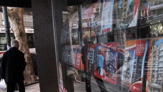 Límite para compra de dólares: analizan un "boleto registrable" para operaciones inmobiliarias