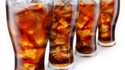 Revelan la cantidad de muertes que genera el consumo de bebidas azucaradas