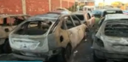 Quemaron varios autos en Mataderos