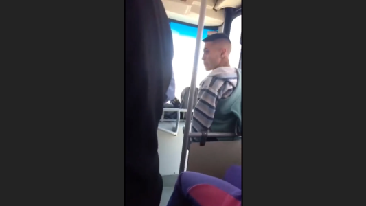 Amenaza a un colectivero que no lo quería llevar gratis