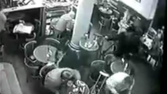 Un video muestra el asesinato del abogado correntino y cómo se suicidó el asesino