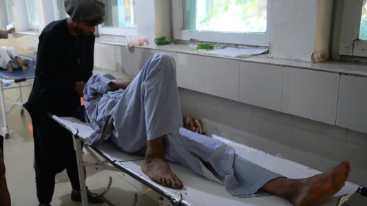 Ataques con drones y coche bomba dejan decenas de muertos en Afganistán