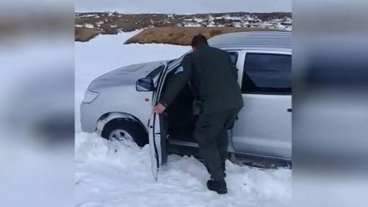 Volvían de un encuentro religioso, quedaron varados por la nieve y murieron congelados en Neuquén