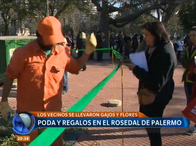 Poda y regalos en el Rosedal de Palermo