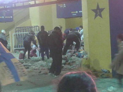 Robaron en la Bombonera alimentos recolectados en el regreso de Tévez