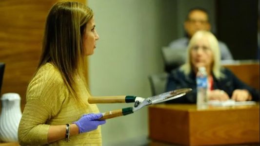 Fiscal mostró en el juicio la tijera que usó Brenda para cortarle los genitales a su amante