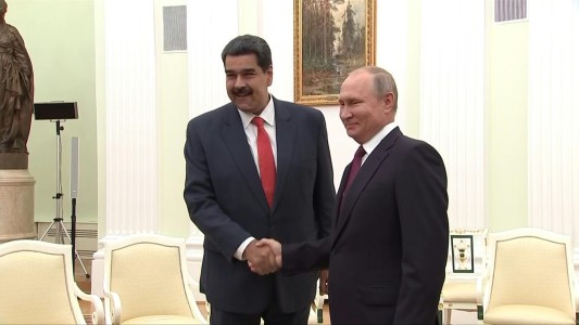 Putin mantiene su apoyo a Maduro e insta al diálogo con la oposición venezolana