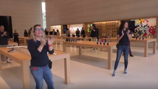 Abrió el primer Apple Store de Latinoamérica