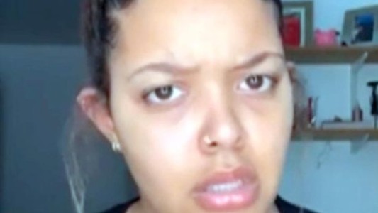 El "trauma" de la joven vegana que comió por error un pan relleno con salchicha