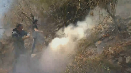 Incendios forestales avanzan en La Cumbre