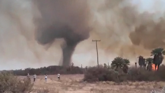 Impresionante remolino de fuego en Traslasierra