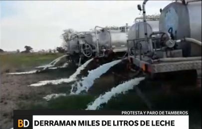 Video: así derraman leche por un conflicto en Santa Fe