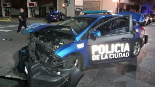 Detienen a dos chicos de 14 y 15 años tras persecución y choque contra un patrullero