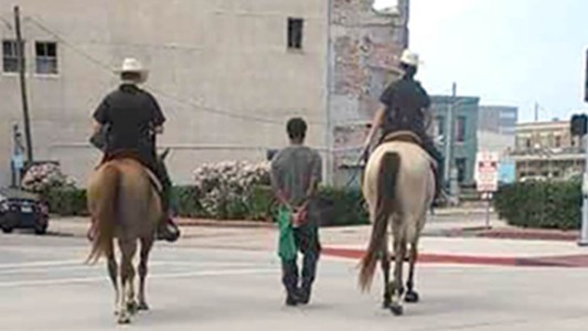 Difunden el video de la humillación racista