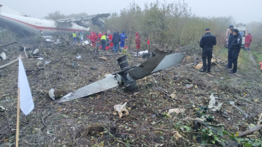 Tragedia aérea en Ucrania deja cinco muertos