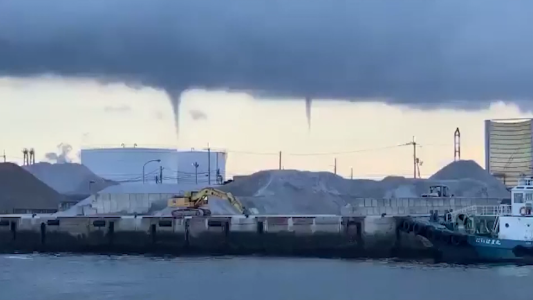 Inédito: se forman cinco trombas marinas en la costa de Japón