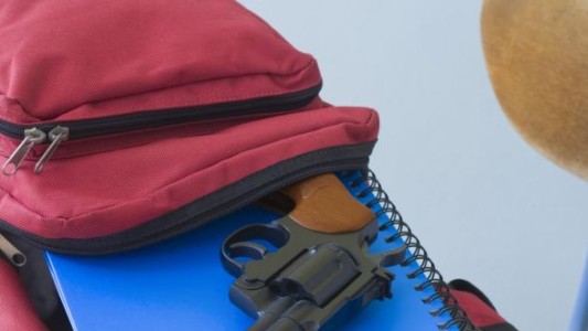 Merlo: alumno fue armado a la escuela y se disparó en la pierna