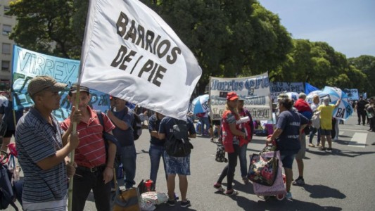 Organizaciones sociales van a Plaza de Mayo en una jornada nacional "contra el hambre y la pobreza"