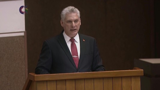 Cuba modifica su sistema de gobierno sin renunciar al socialismo