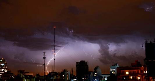 Continúa el alerta meteorológico por fuertes tormentas en la Ciudad y el Gran Buenos Aires