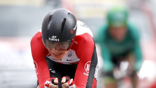 Foto: así le quedaron las piernas a un ciclista que volvió a competir tras una suspensión por doping