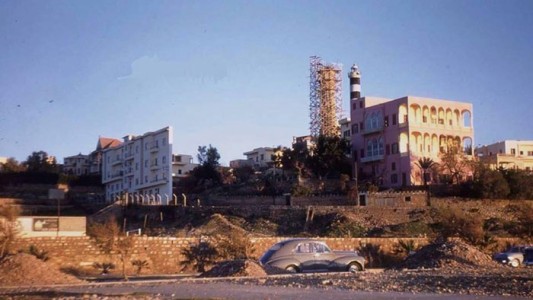 El hombre que construyó un edificio angosto solo para tapar la vista al mar de su hermano