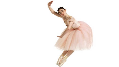 Juntan fondos para que una bailarina argentina atropellada en Canadá pueda volver a caminar