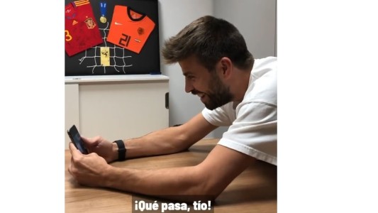 Piqué compartió su número de celular en las redes y sus seguidores estallaron