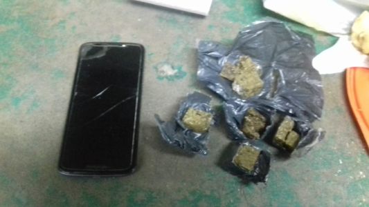 Una joven le llevó marihuana en las milanesas a su amigo preso y la aprehendieron