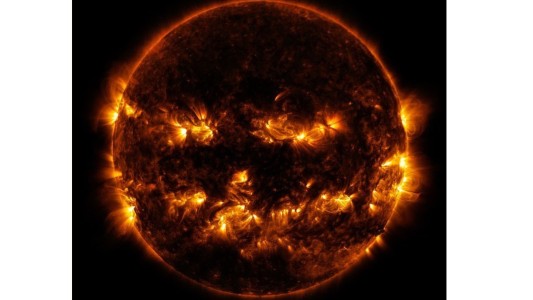 Impactante foto de la NASA: el Sol de "Halloween"