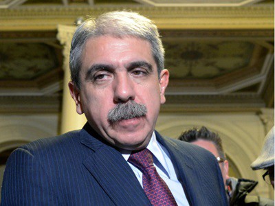 Aníbal admitió un "ajuste" en el monto parar comprar dólares, pero negó  malestar